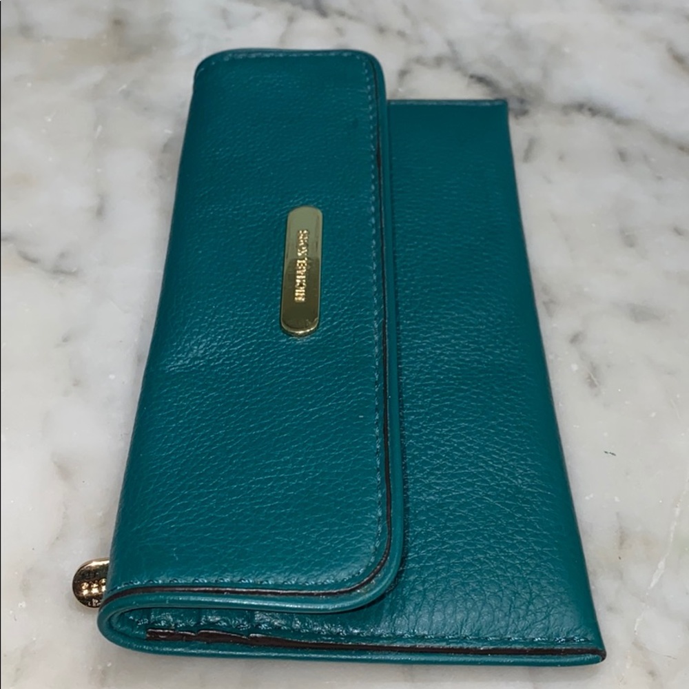 Michael Kors Turquoise Leather Wallet EUC - Picture 8 of 9